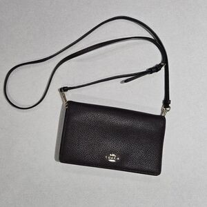 Coach Black Crossbody Bag with Sleek Leather Design